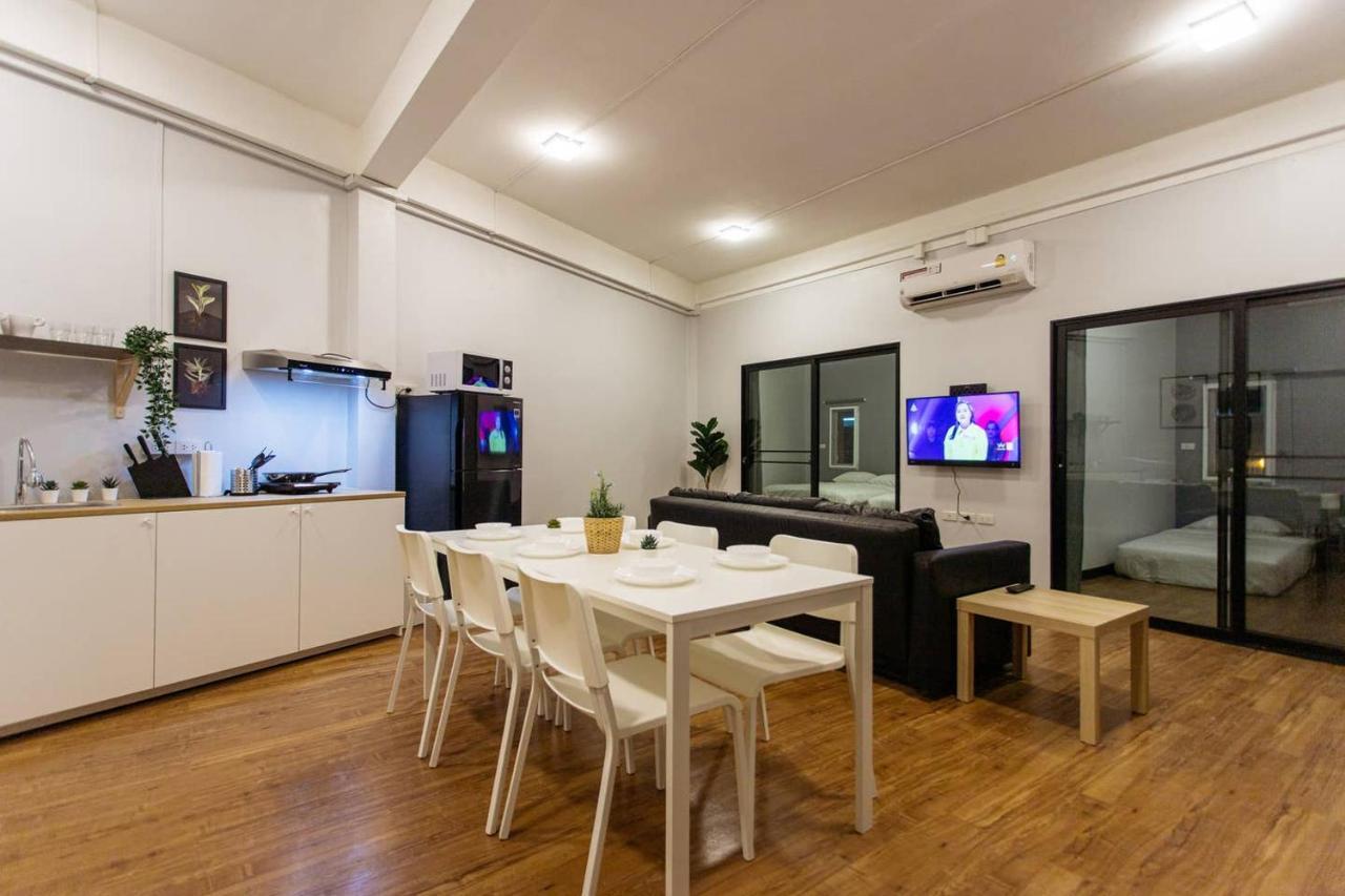 U3 Large 2 Bedroom Full Kitchen Near Bts Udomsuk Bangkok Eksteriør billede